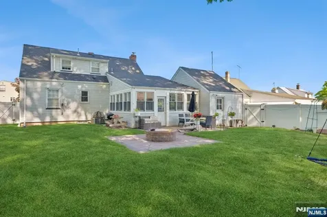 36 Woodside Avenue Hawthorne NJ 07506