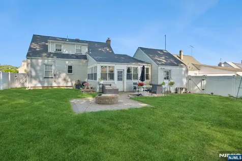 36 Woodside Avenue Hawthorne NJ 07506