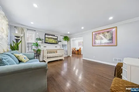 36 Woodside Avenue Hawthorne NJ 07506