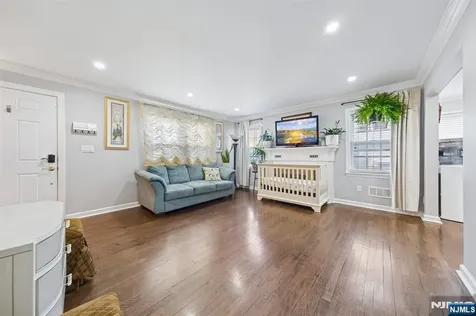 36 Woodside Avenue Hawthorne NJ 07506