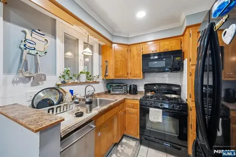 36 Woodside Avenue Hawthorne NJ 07506