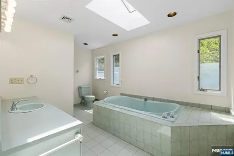 401 11th Street Cresskill NJ 07626