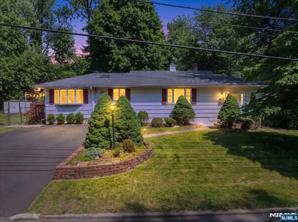 22 Lake Street Hillsdale NJ 07642