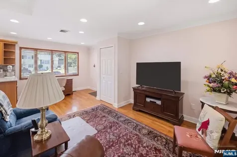 22 Lake Street Hillsdale NJ 07642