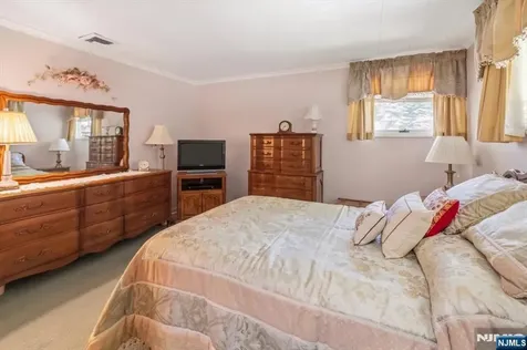 22 Lake Street Hillsdale NJ 07642