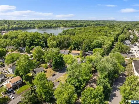 22 Lake Street Hillsdale NJ 07642
