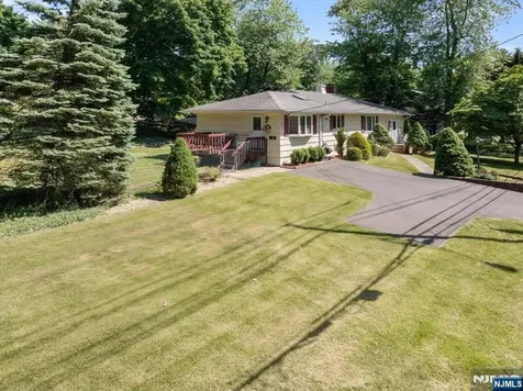 22 Lake Street Hillsdale NJ 07642
