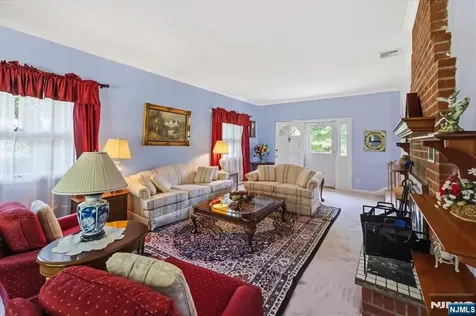 22 Lake Street Hillsdale NJ 07642