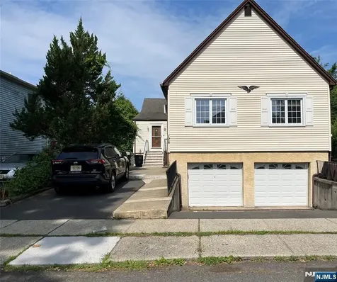 126 California Avenue New Milford NJ 07646