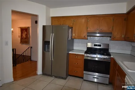 126 California Avenue New Milford NJ 07646