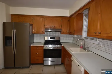 126 California Avenue New Milford NJ 07646