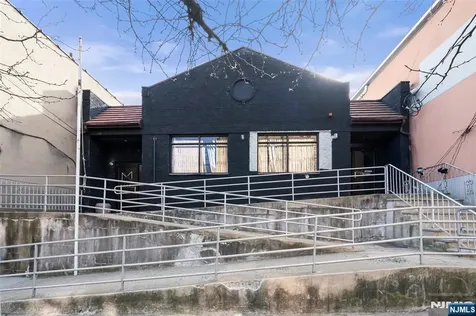 526 Anderson Avenue Cliffside Park NJ 07010