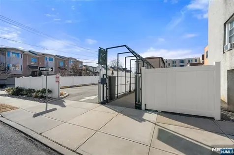 526 Anderson Avenue Cliffside Park NJ 07010