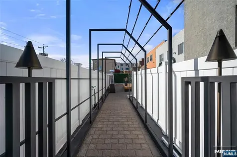 526 Anderson Avenue Cliffside Park NJ 07010