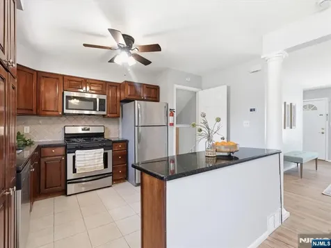 27 Carolyn Road Belleville NJ 07109