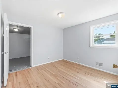 27 Carolyn Road Belleville NJ 07109