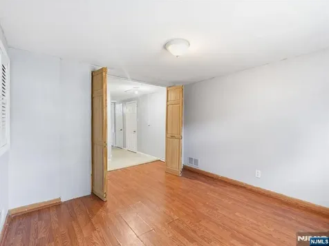 27 Carolyn Road Belleville NJ 07109