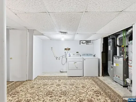 27 Carolyn Road Belleville NJ 07109