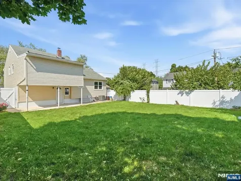 27 Carolyn Road Belleville NJ 07109
