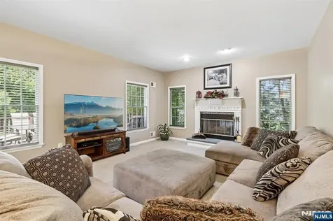 55 Sand Road Fairfield NJ 07004