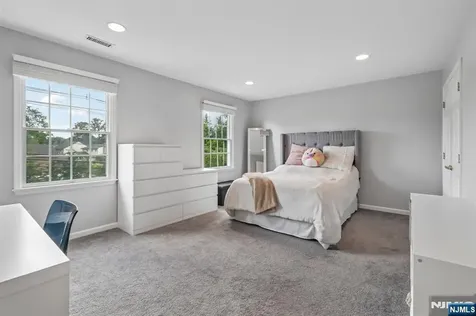 55 Sand Road Fairfield NJ 07004