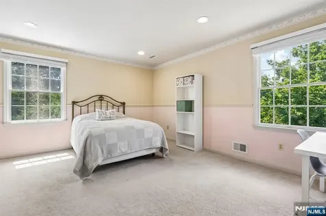 55 Sand Road Fairfield NJ 07004