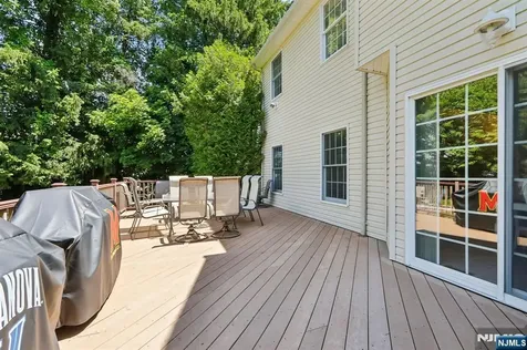 55 Sand Road Fairfield NJ 07004