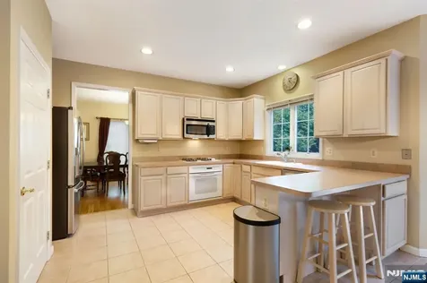 55 Sand Road Fairfield NJ 07004