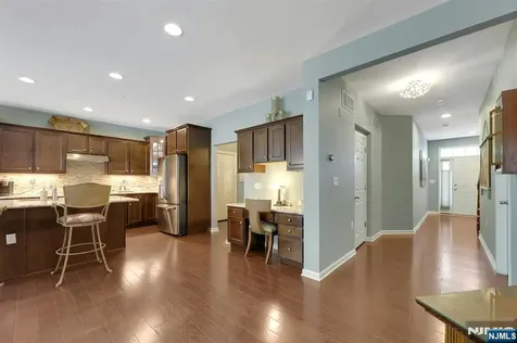 78 Autumn Way Montvale NJ 07645