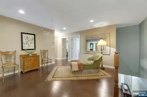 78 Autumn Way Montvale NJ 07645