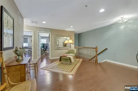 78 Autumn Way Montvale NJ 07645