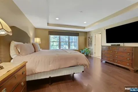 78 Autumn Way Montvale NJ 07645