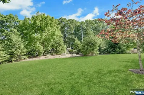 78 Autumn Way Montvale NJ 07645