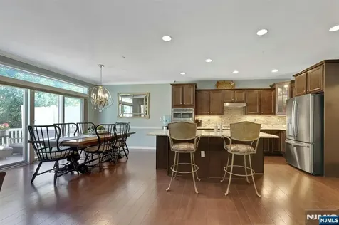 78 Autumn Way Montvale NJ 07645