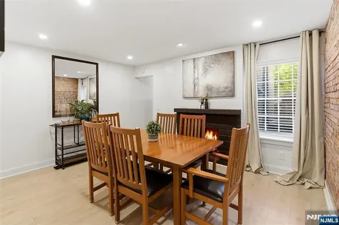 22 8th Avenue Newark NJ 07104