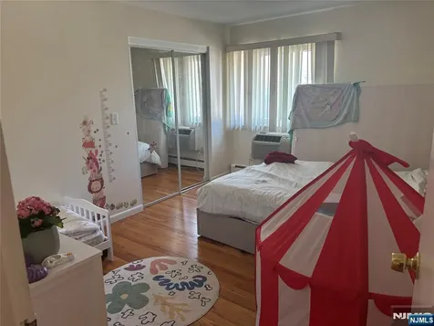 423 Walker Fairview NJ 07022