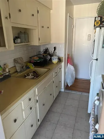 423 Walker Fairview NJ 07022