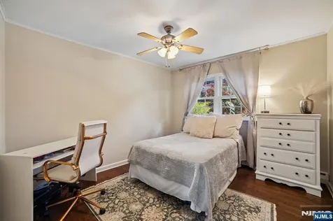 74 Minnehaha Oakland NJ 07436