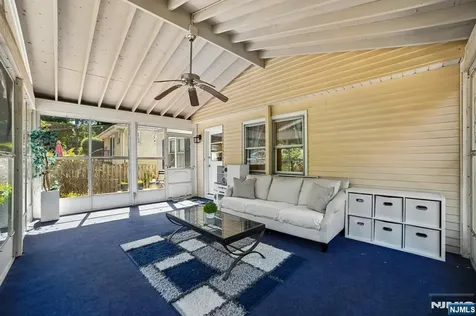 74 Minnehaha Oakland NJ 07436