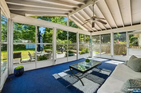 74 Minnehaha Oakland NJ 07436