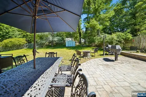 74 Minnehaha Oakland NJ 07436