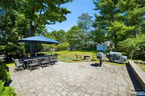 74 Minnehaha Oakland NJ 07436