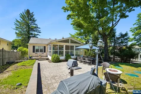 74 Minnehaha Oakland NJ 07436