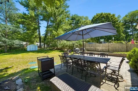 74 Minnehaha Oakland NJ 07436