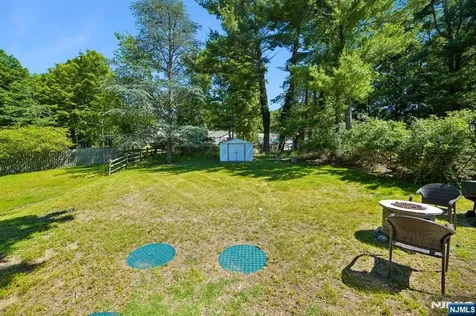 74 Minnehaha Oakland NJ 07436