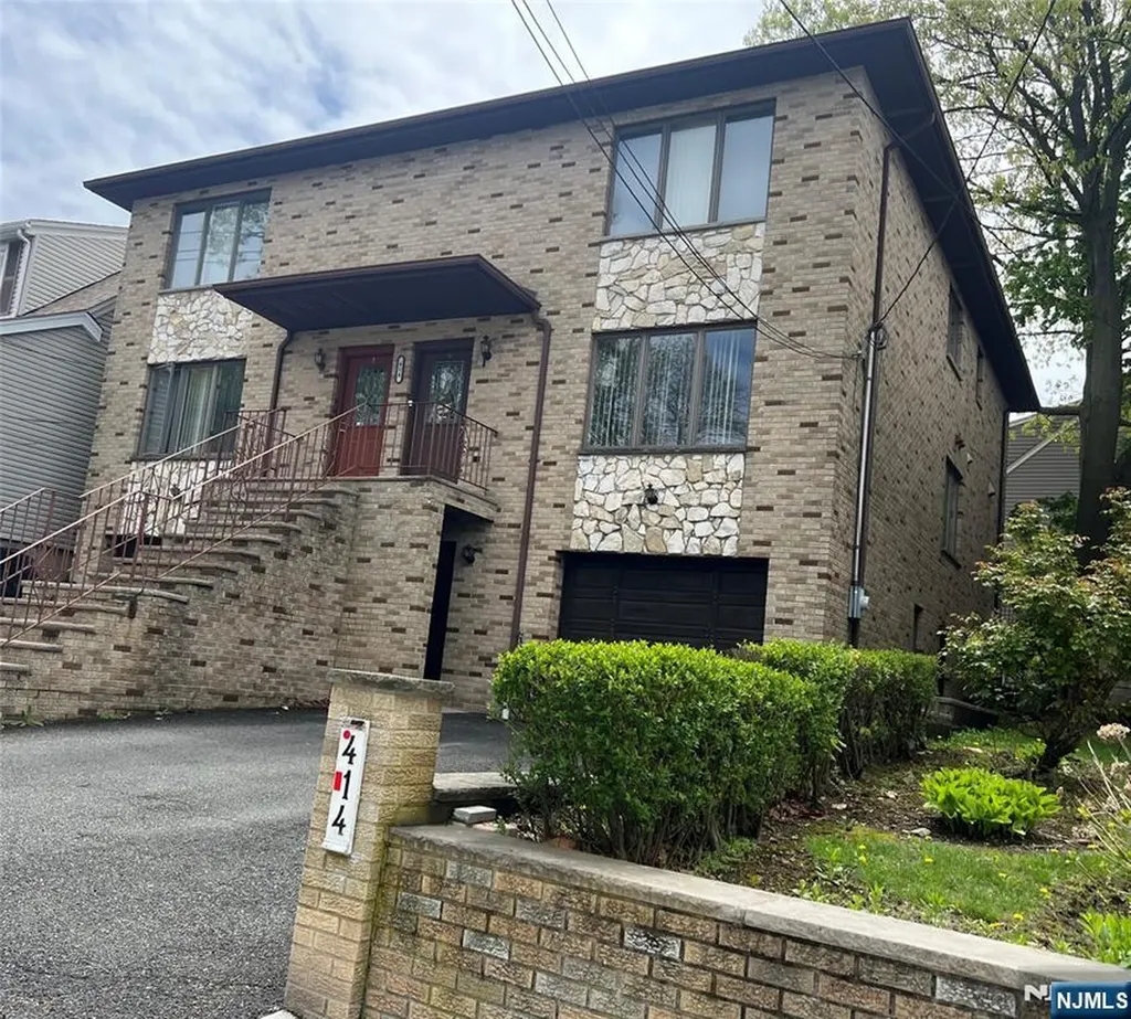 414 Lafayette Avenue Cliffside Park NJ 07010