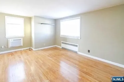 1 Park Avenue North Arlington NJ 07031