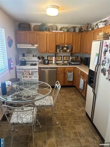 8 Alana Drive Hawthorne NJ 07506