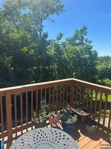 8 Alana Drive Hawthorne NJ 07506