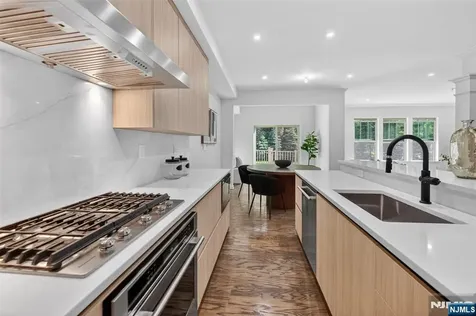 18 Winfield Drive Woodcliff Lake NJ 07677